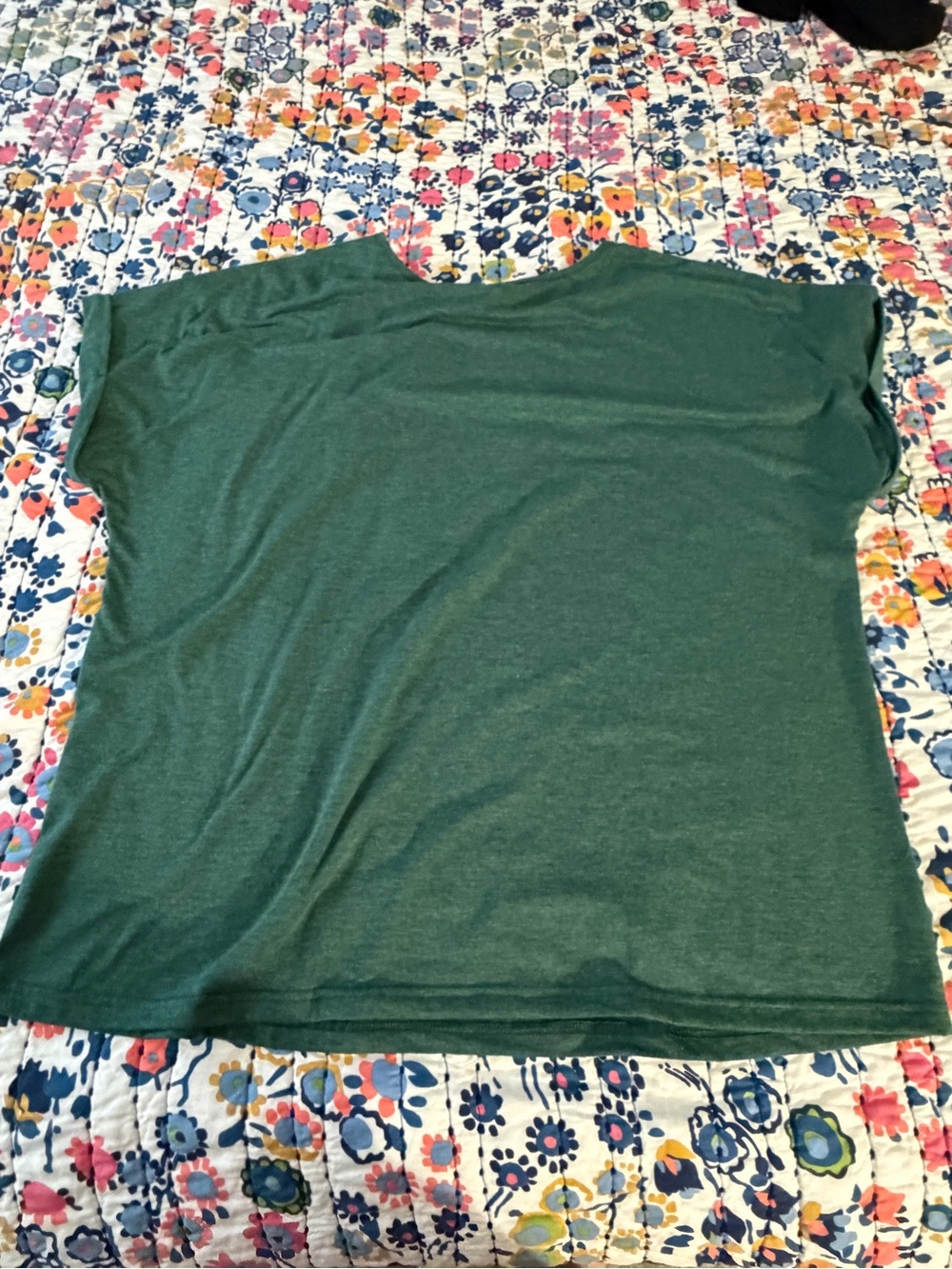 DOKOTOO XL Women’s Hunter Green SOFT Short Sleeve Knit Top - Picture 6 of 13